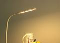 DIY stolní lampa: elektrické, osvětlení, konstrukce, design Video k tématu