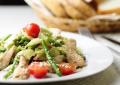 Žaliųjų pupelių salotos su kalmarais Šaldytų šparaginių pupelių salotų receptai