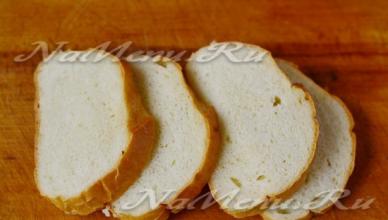 Ako vyprážať starý chlieb na panvici